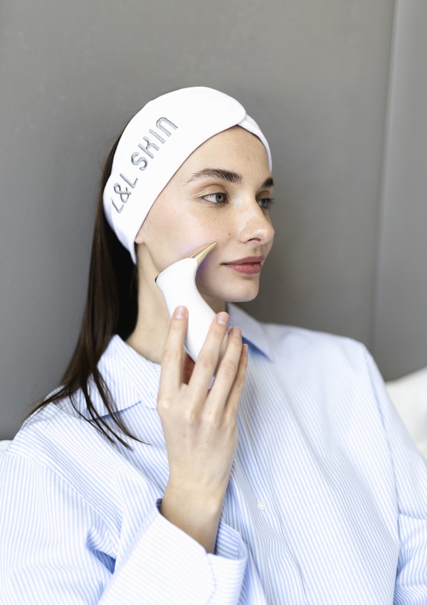 Mami Anti-Aging Hot &Cold Beauty Device